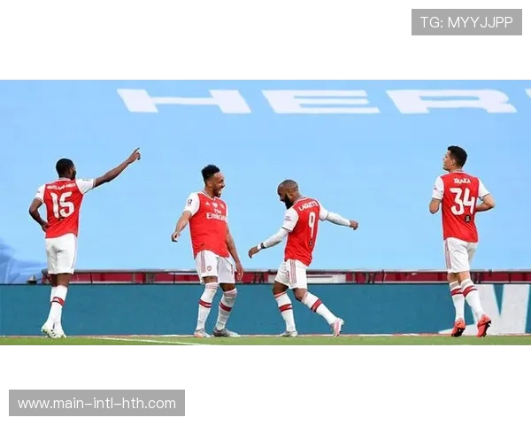 阿森纳半场1-0领先布莱顿，厄德高赛季首球破僵